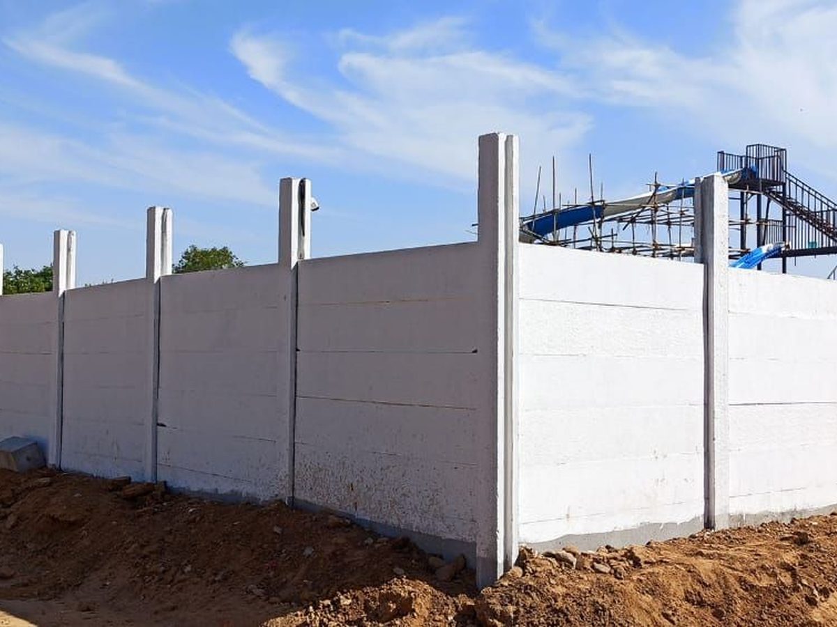 Long vibracrete wall around a property