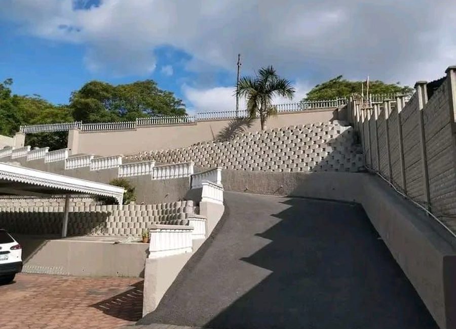 Wall and paving cleaning service example
